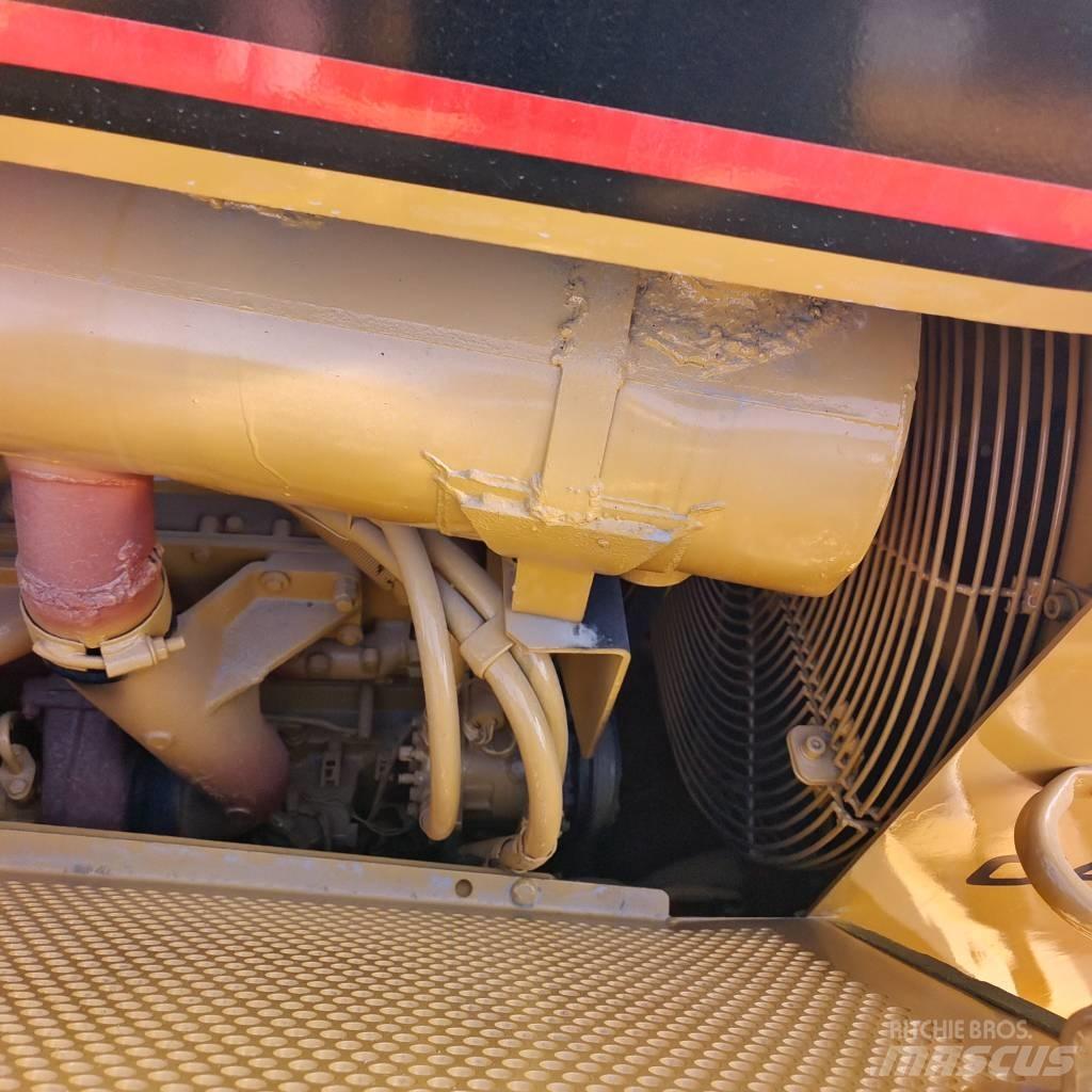 CAT D 6 R Buldožerji goseničarji