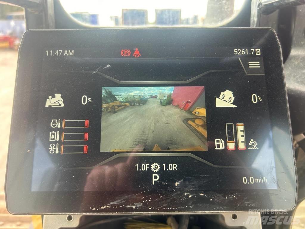 CAT D 5 LGP Buldožerji goseničarji