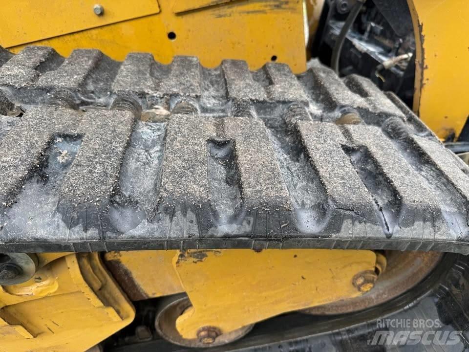 CAT 299 Skid steer mini nakladalci
