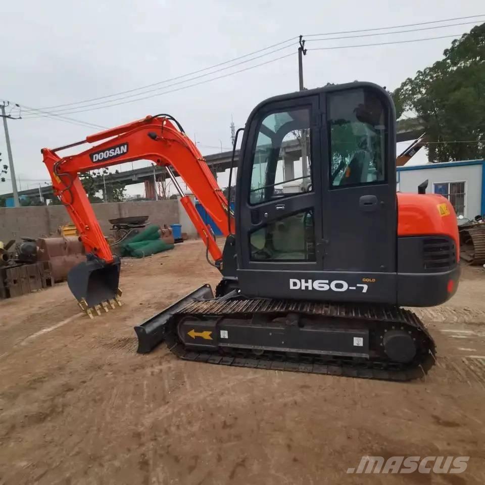 Doosan DH60-7 Mini bagri <7t