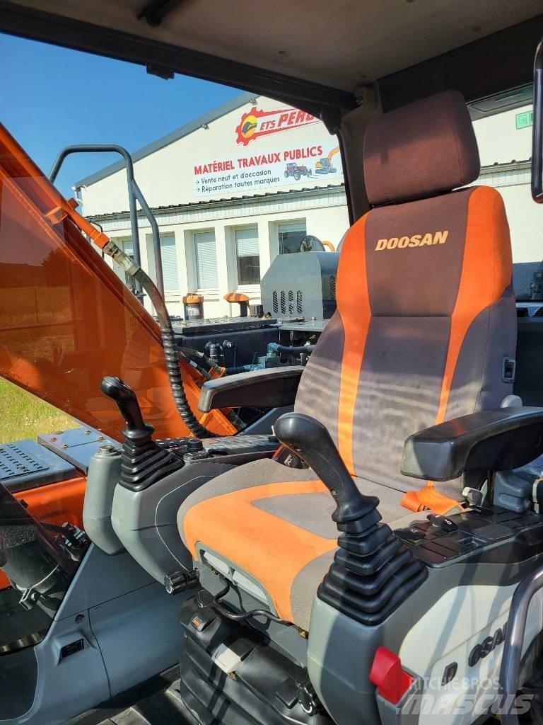 Doosan DX 140 LC-5 Bagri goseničarji