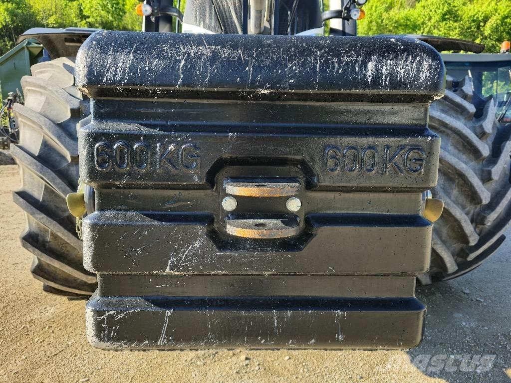 Valtra T 235 Traktorji