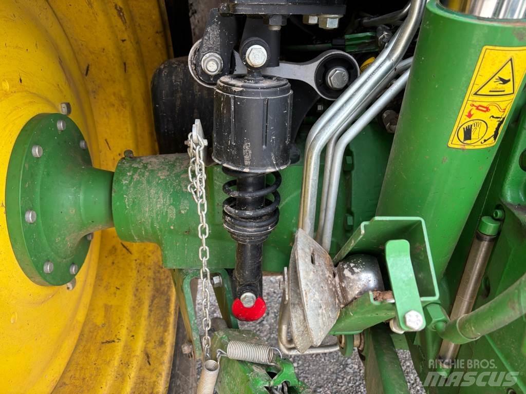 John Deere 6120M Traktorji
