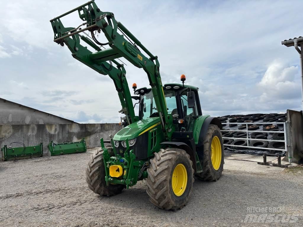 John Deere 6120M Traktorji