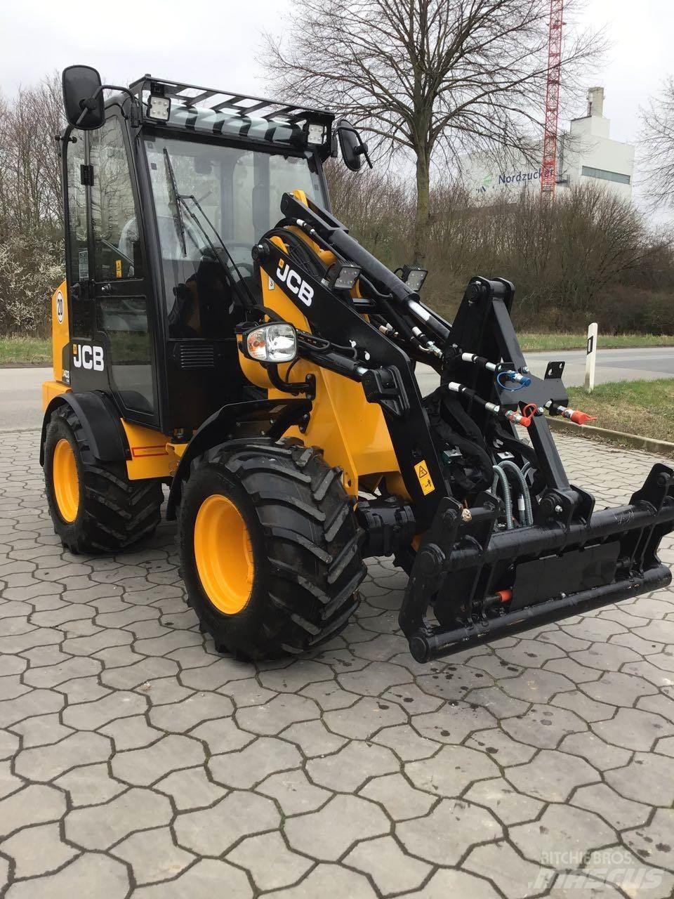 JCB 403 Agri Plus Mini nakladalci