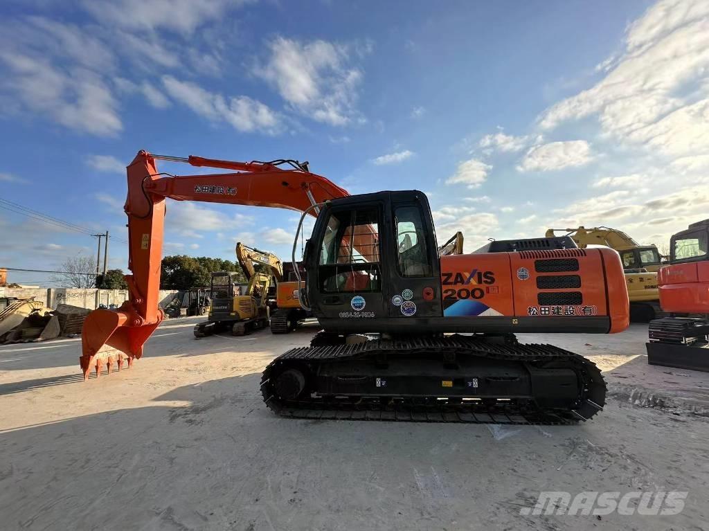 Hitachi ZX 200 Mini bagri <7t