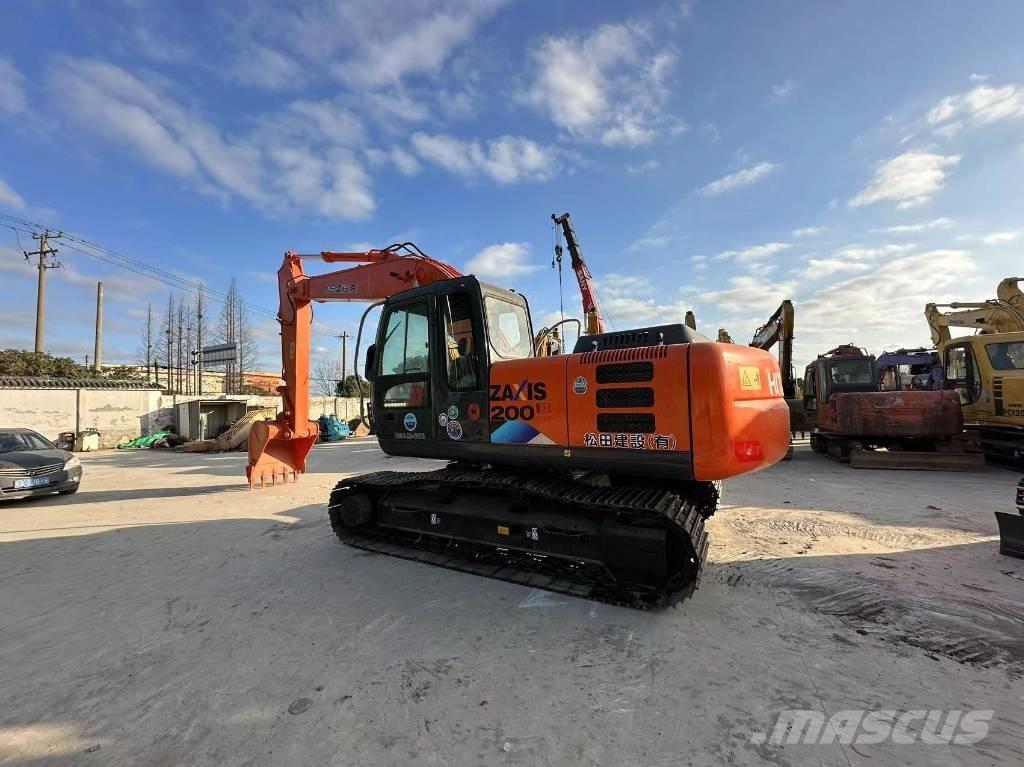 Hitachi ZX 200 Mini bagri <7t