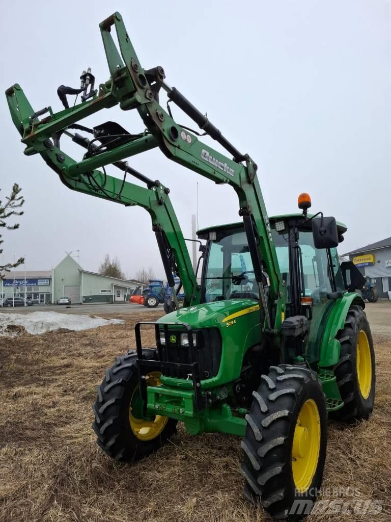John Deere 5075 E Traktorji