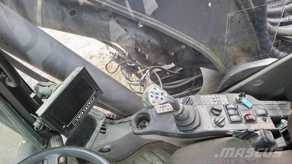 Volvo EW 180 C Bagri na kolesih