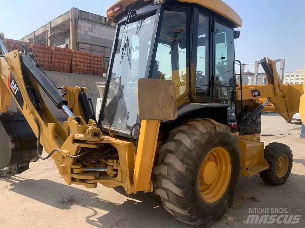 CAT 420 F2 Rovokopači