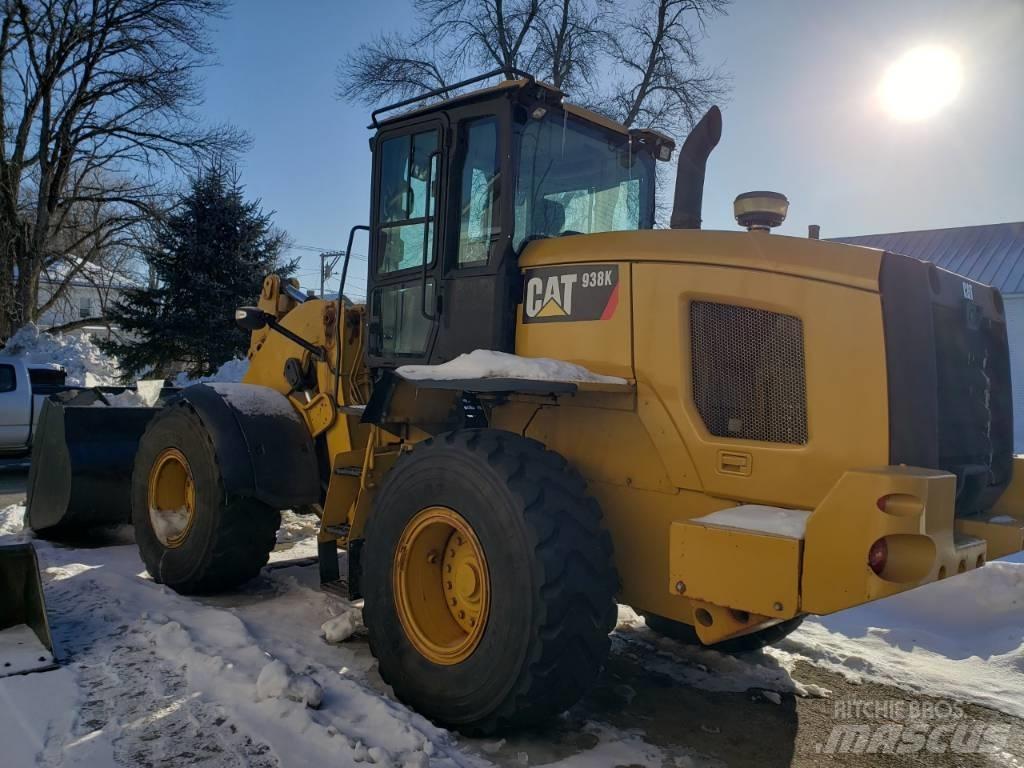CAT 938 K Kolesni nakladalci