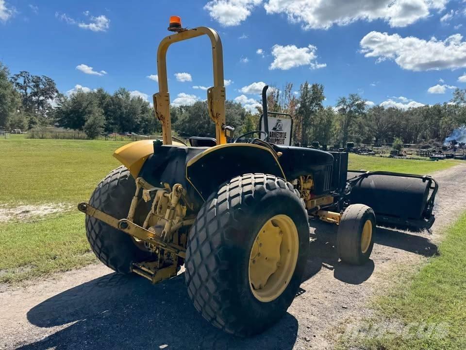 John Deere 5320 Traktorji