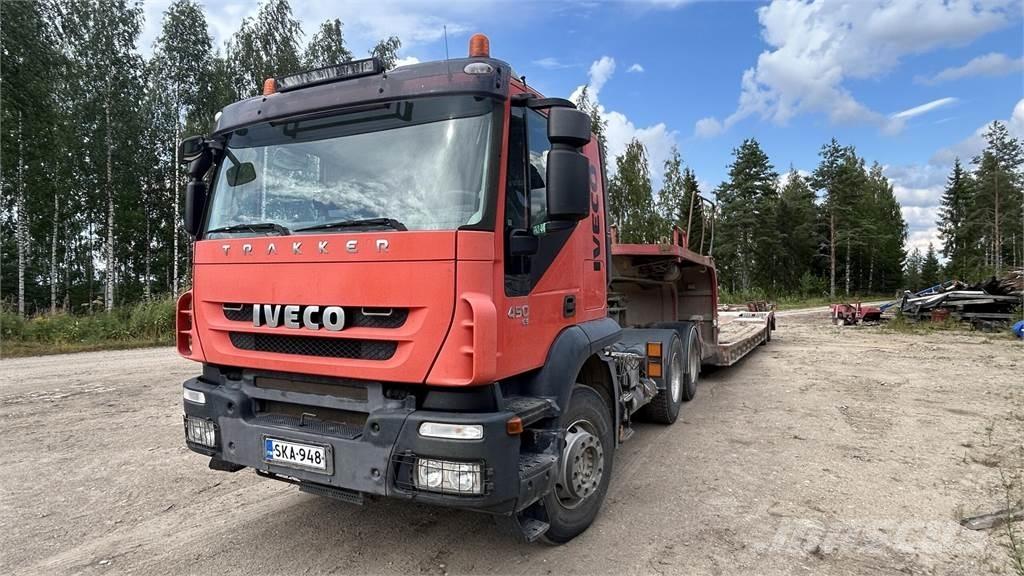 Iveco Trakker Tovornjaki s kesonom/platojem