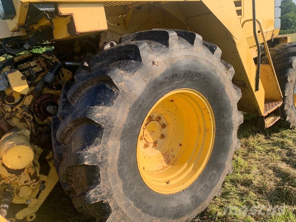 New Holland Fx375 Stroji za krmo na lastni pogon