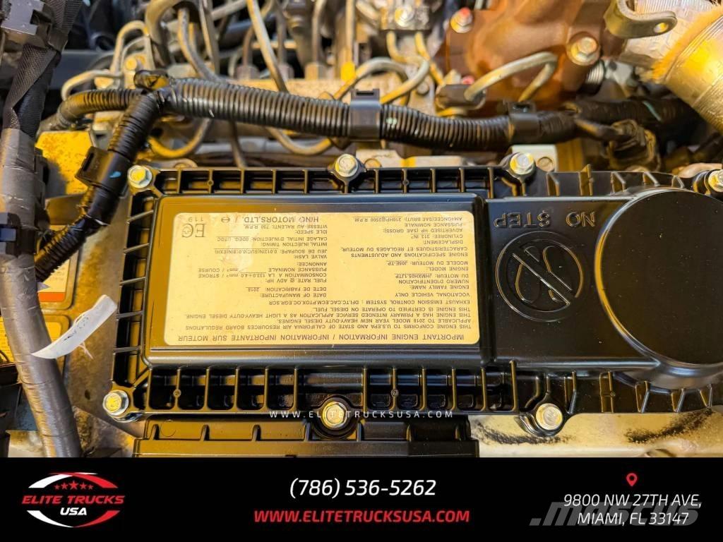 Hino 155 Tovornjaki zabojniki