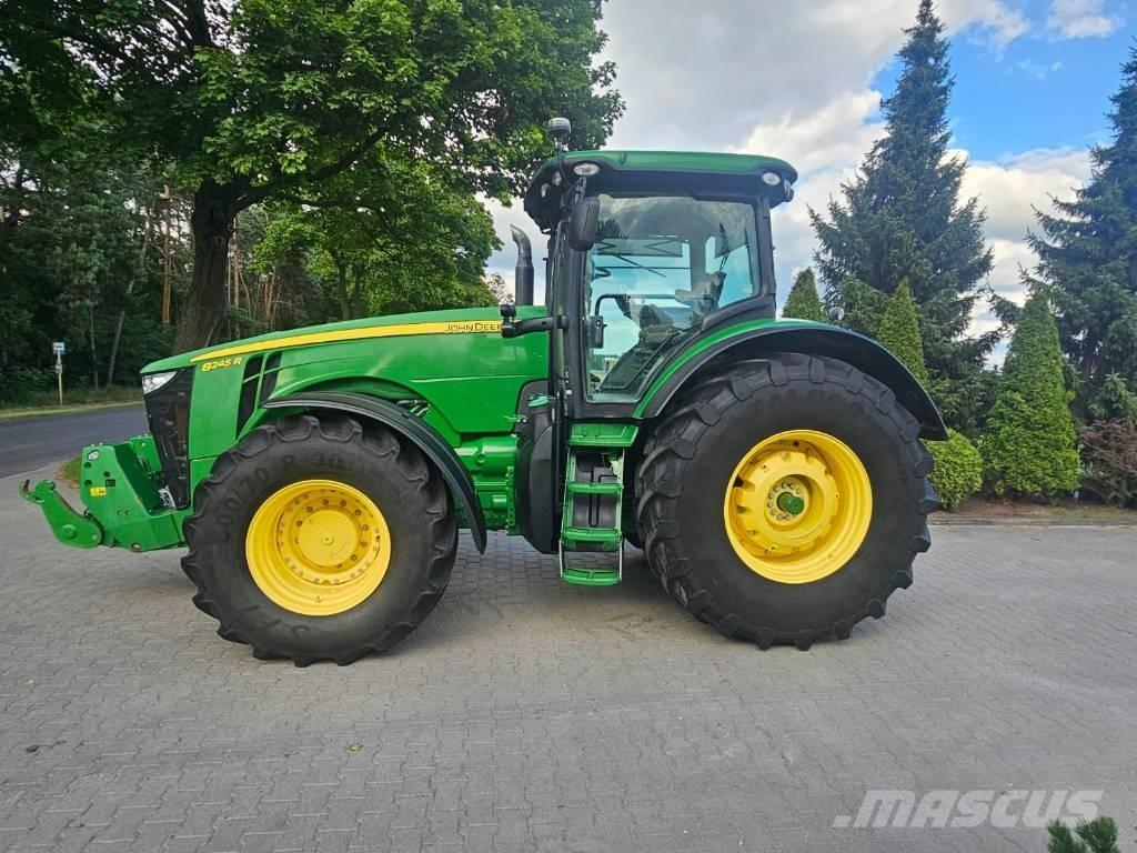 John Deere 8245 R Traktorji