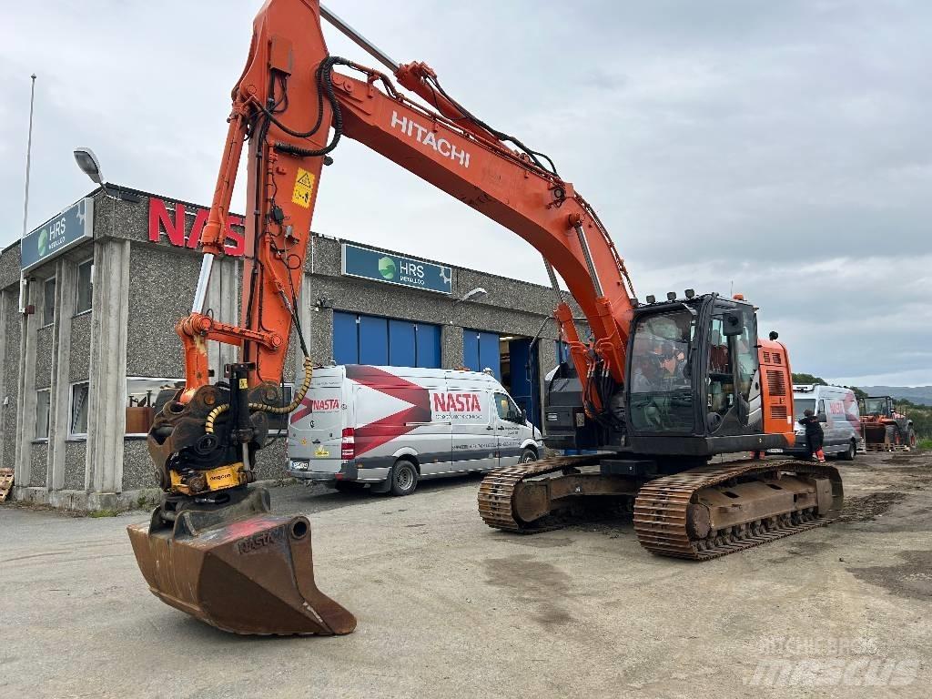 Hitachi ZX225USLC-5 Bagri goseničarji