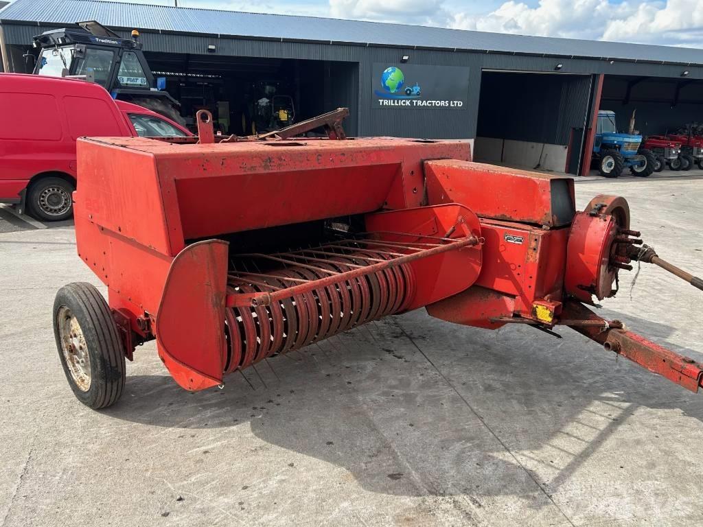 Massey Ferguson 120 Balirke (kvadratne bale)