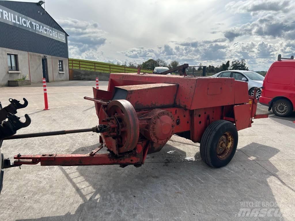 Massey Ferguson 120 Balirke (kvadratne bale)