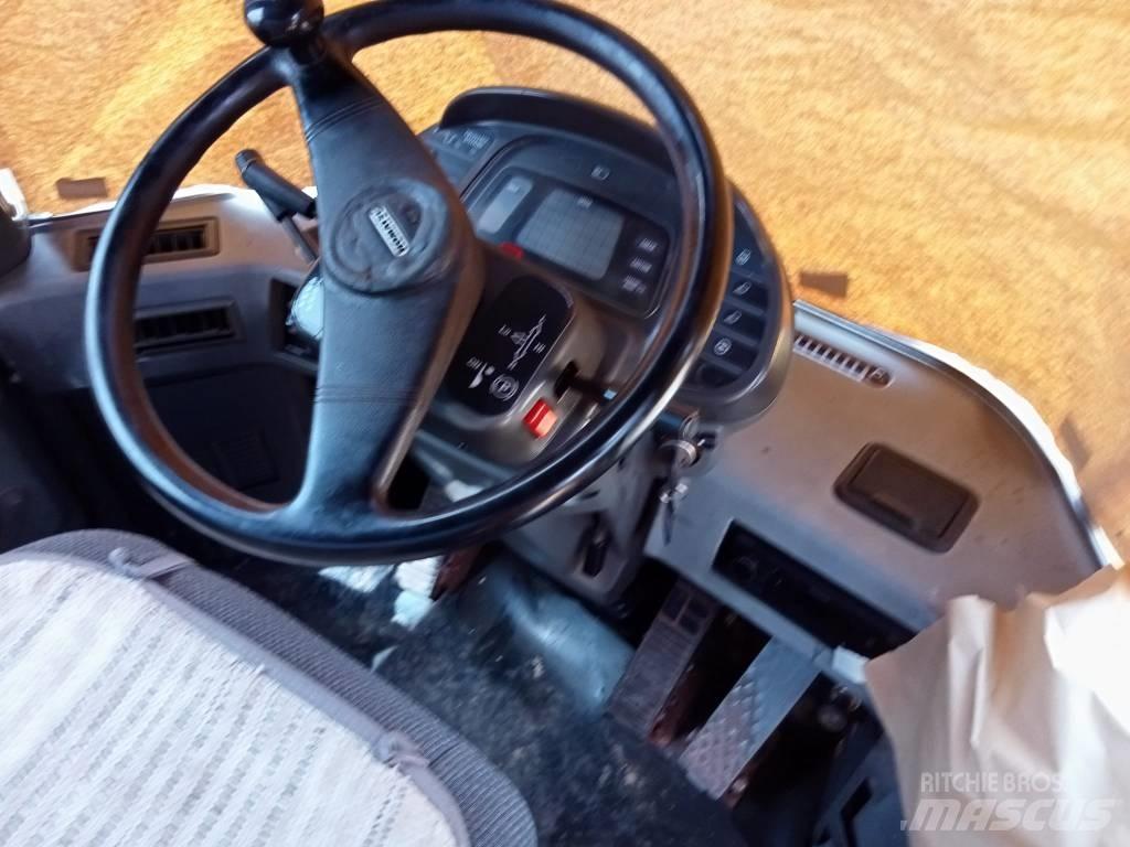 Komatsu WA500-3 Kolesni nakladalci