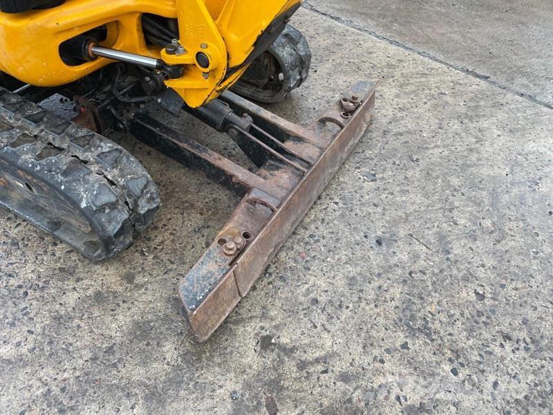 JCB 8018 CTS Mini bagri <7t