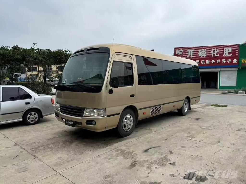 Toyota Coaster Bus Mini avtobusi