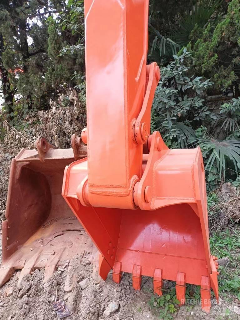 Hitachi ZX120-6 Bagri goseničarji