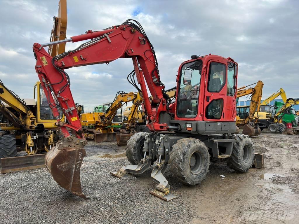 Komatsu PW98MR-8 Bagri na kolesih
