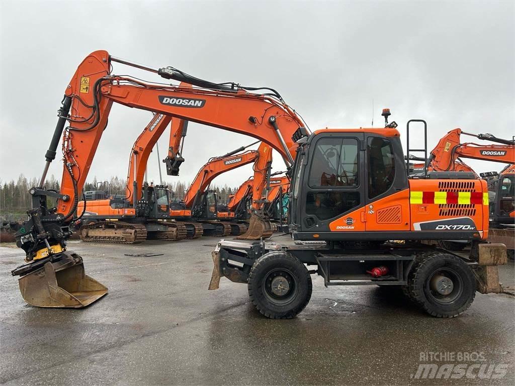 Doosan DX170W-5 Bagri goseničarji