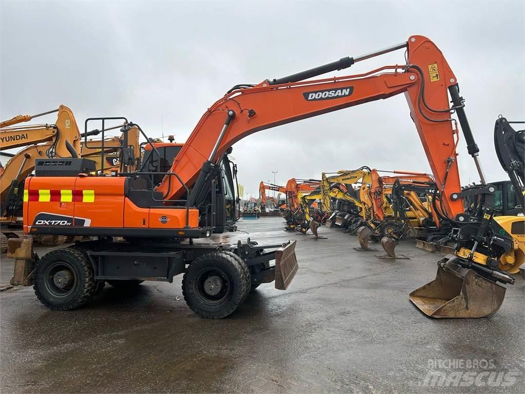 Doosan DX170W-5 Bagri goseničarji