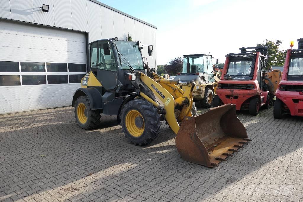 Komatsu WA 100 M-5 Kolesni nakladalci