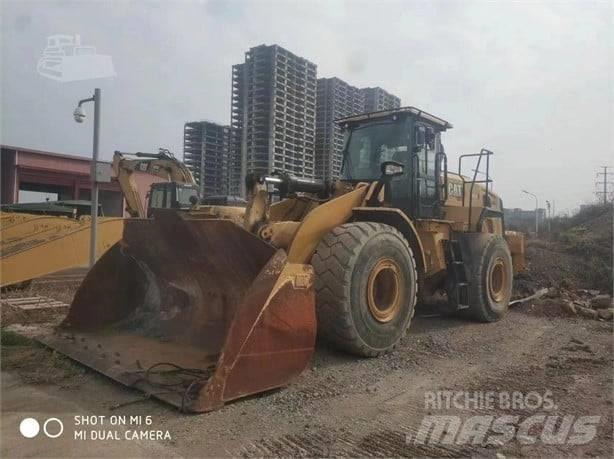 CAT 966L Kolesni nakladalci