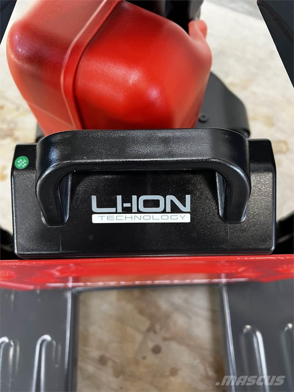 Linde MT12 Ročni električni viličar