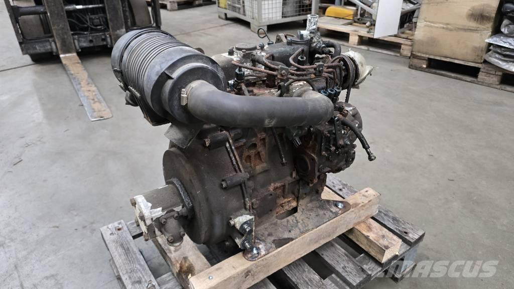 Kubota D1105 Motorji