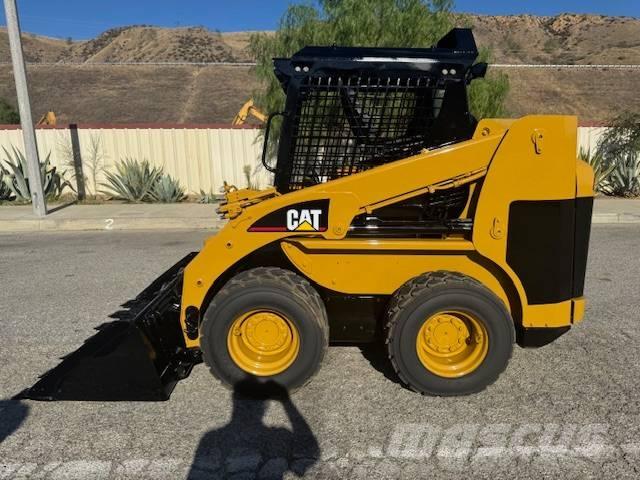 CAT 248 B Skid steer mini nakladalci