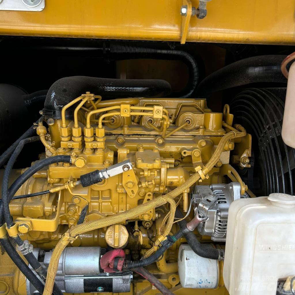 CAT 307E Bagri goseničarji