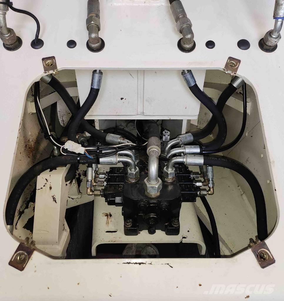 Volvo L 30 B Kolesni nakladalci