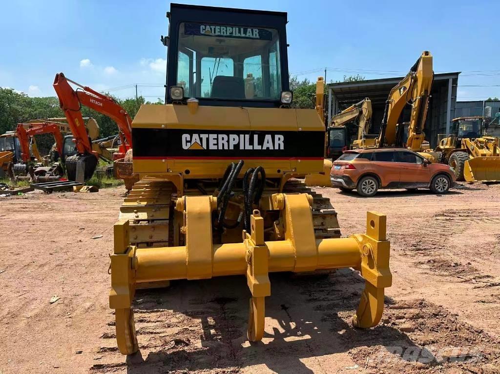 CAT D 6 G Buldožerji goseničarji
