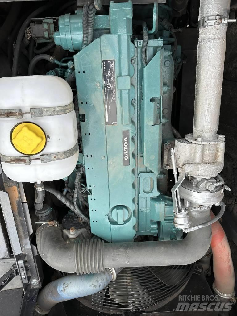 Volvo EC210D Bagri goseničarji