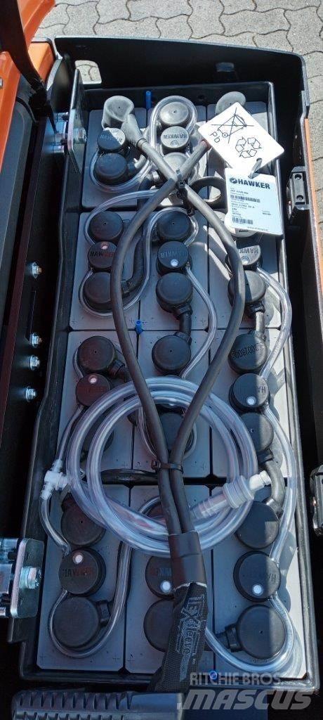 Toyota LPE 250 Električni nizko dvižni viličar