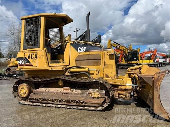 CAT D4G Buldožerji goseničarji