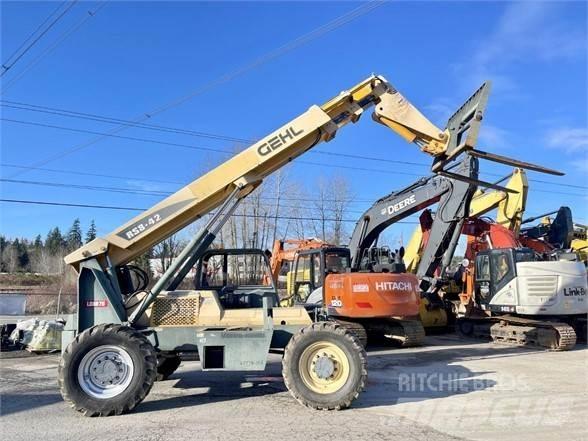 Gehl RS8-42 Teleskopski viličarji