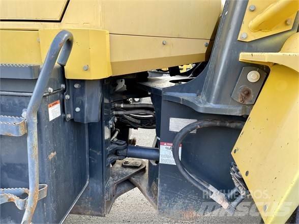 Komatsu WA320 Kolesni nakladalci