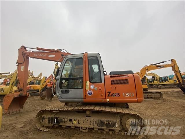 Hitachi ZX130 Bagri goseničarji