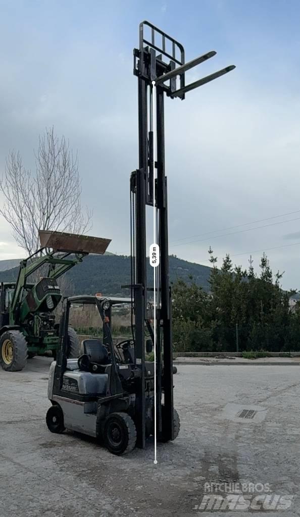 Nissan FD01 A 15 Q Dizelski viličarji