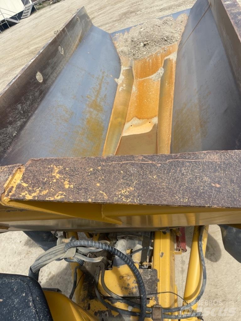 CAT 725 Zglobni demperji