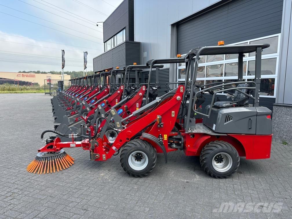  E700 ELECTRIC Kolesni nakladalci