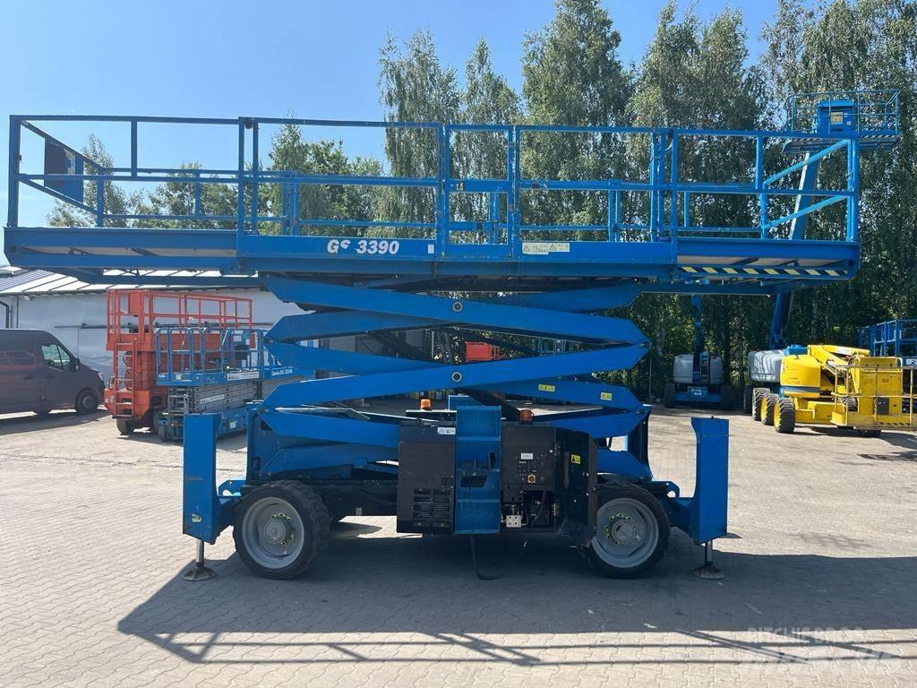 Genie GS 3390 RT Škarjaste dvižne ploščadi