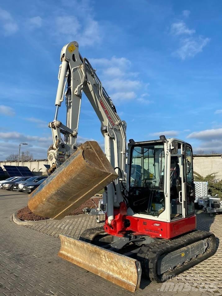 Takeuchi TB350R V2 Mini bagri <7t
