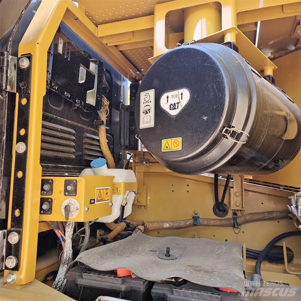 CAT 320 GC Bagri goseničarji